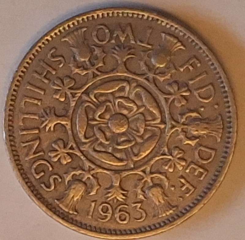Great Britain 1963 Elizabeth II Two 2 Shilling Copper-nickel