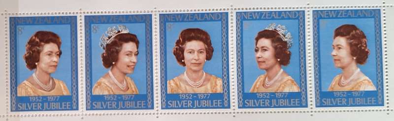 New Zealand 1977 Silver Jubilee 1 Mint Miniature Sheet