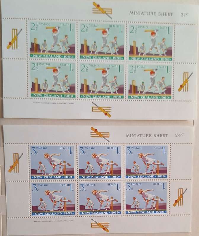 New Zealand 1969 Health Issue Set of 2 Unused Hinged Miniature Sheets