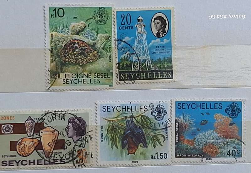 Seychelles Mixed Lot of 5 Used some Hinged stamps