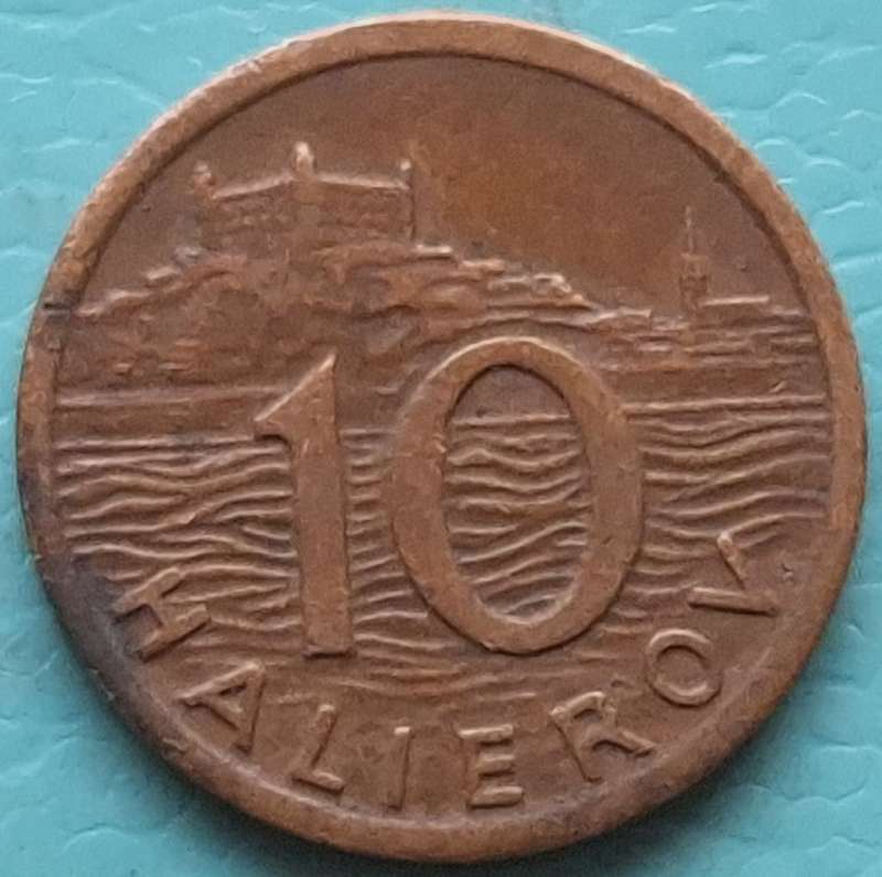 Slovakia 1942  10 Halierov  Brass