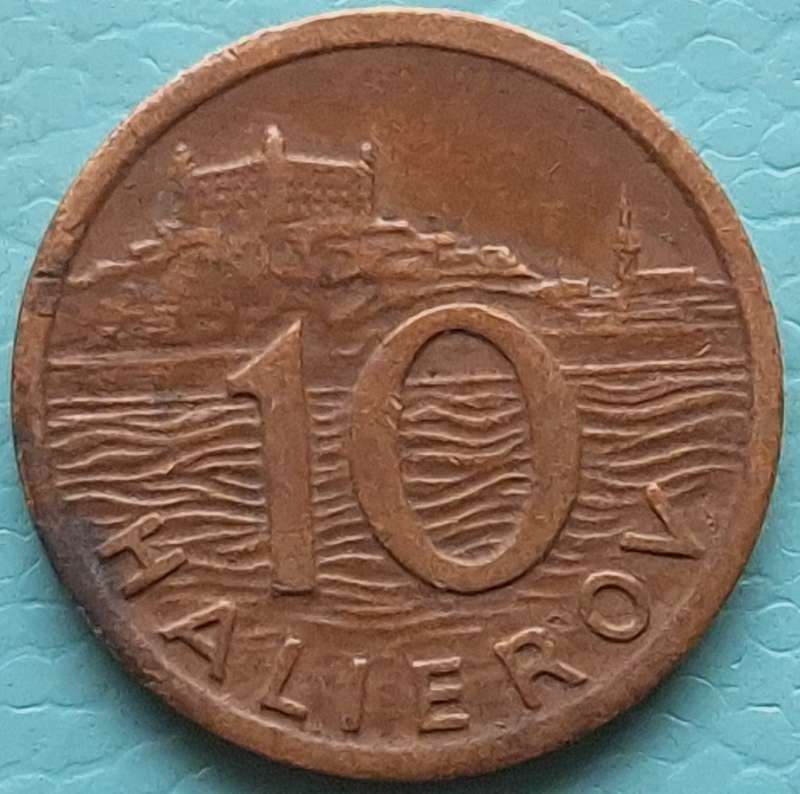 Slovakia 1942  10 Halierov  Brass