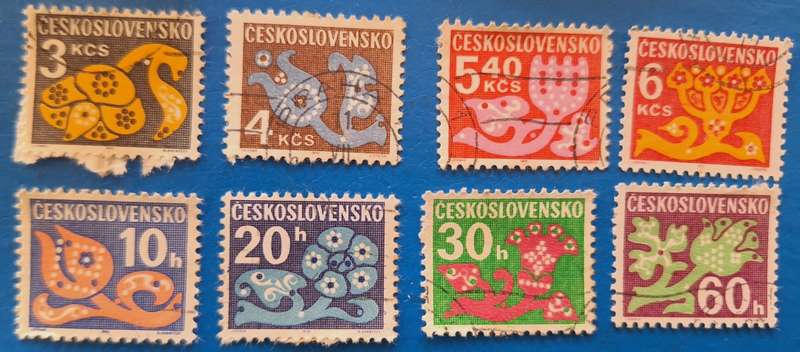 Czechoslovakia 1971-72 Stylized Flowers 8 Used Hinged stamps