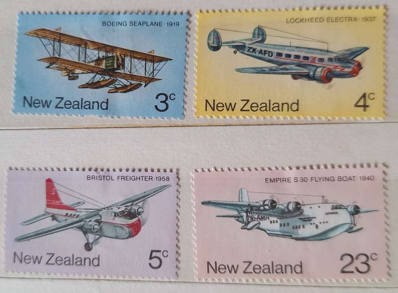 New Zealand 1974 Air Transport Set of 4 Unused Hinged stamps