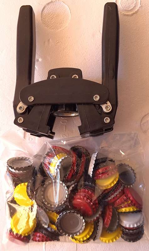Beer Bottle Cap Capper Sealing Tool Mod. Greta 5 Made in Italy (Black)