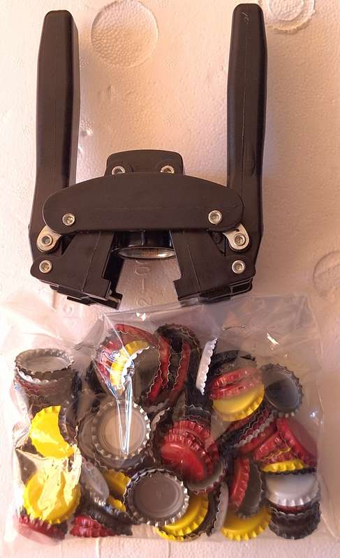 Beer Bottle Cap Capper Sealing Tool Mod. Greta 5 Made in Italy (Black)
