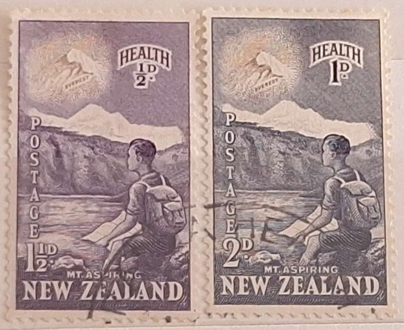 New Zealand 1954 Health Issue Hiker Set of 2 Used stamps
