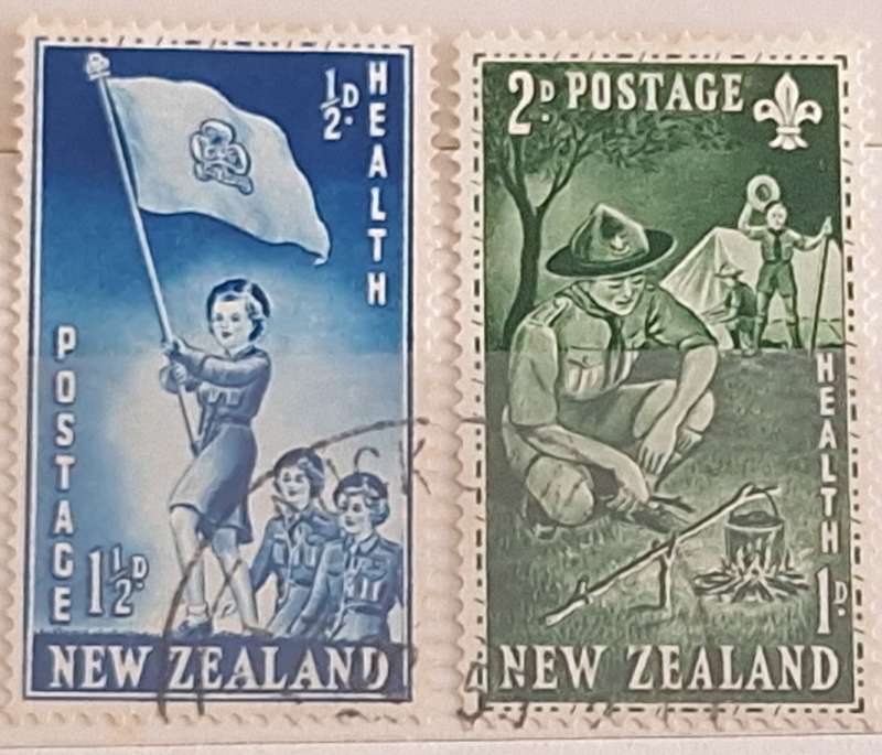 New Zealand 1953 Health Issue Girl Guides/Boy Scouts Set of 2 Used stamps