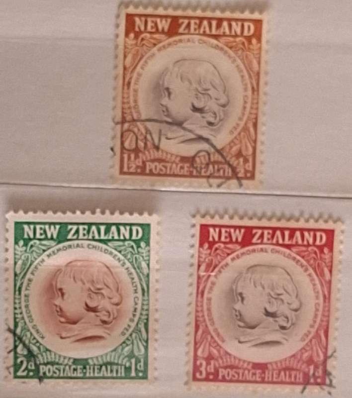 New Zealand 1955 Health Issue Set of 3 Used Hinged stamps