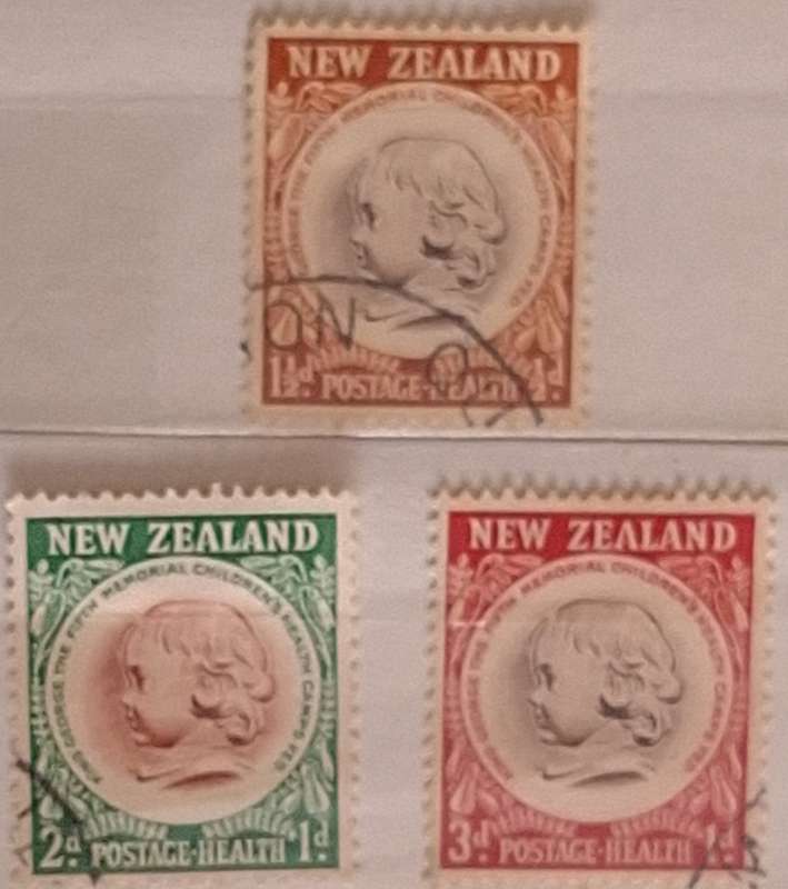 New Zealand 1955 Health Issue Set of 3 Used Hinged stamps
