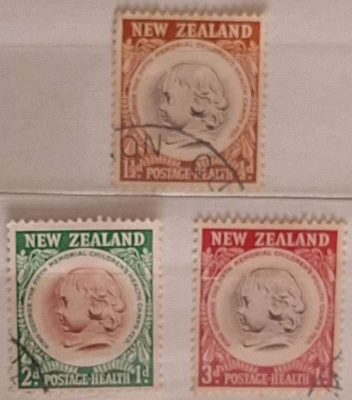 New Zealand 1955 Health Issue Set of 3 Used Hinged stamps