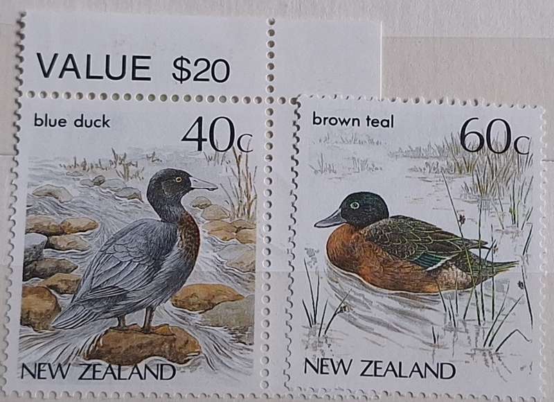 New Zealand 1985-89 Birds 40c and 60c Unused Hinged stamps Additional Values Issued 2 Feb 87