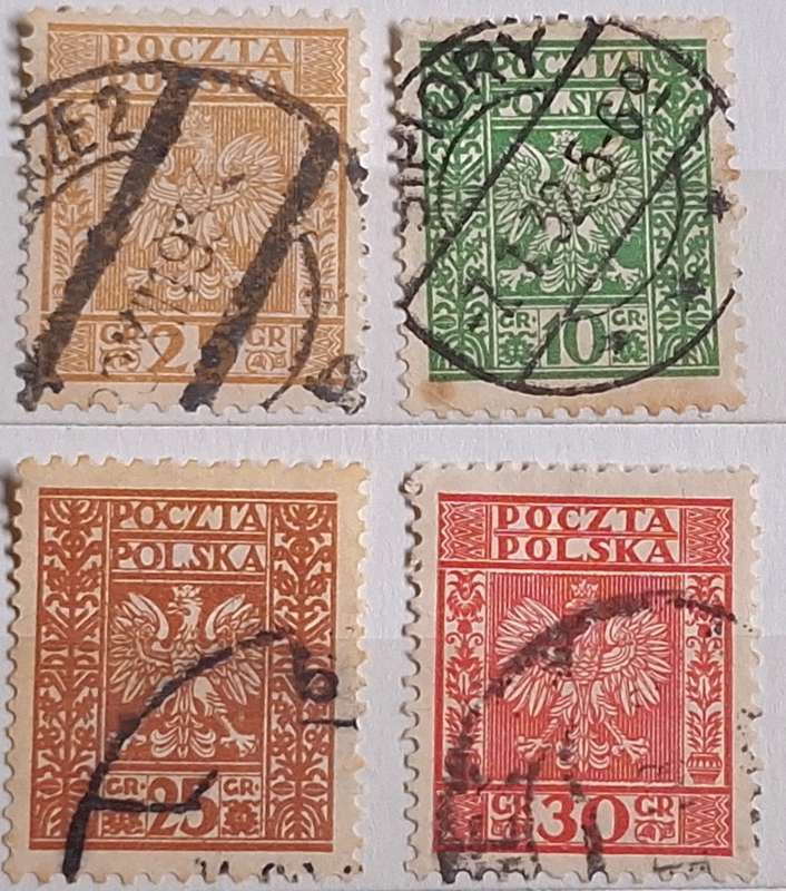 Poland 1932-1933 Coat of Arms 4 Used Hinged stamps