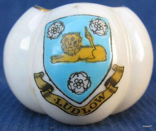 WILLOW WARE CRESTED CHINA : LUDLOW : 3,5cm HIGH