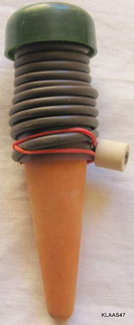 BLUMAT : AUTOMATIC GARDEN WATERER : (PLANT WATER SPIKES) : FOR POT PLANTS