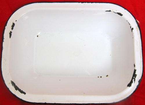 VINTAGE WHITE ENAMEL DISH :  24.6x17.8x5.5 cm