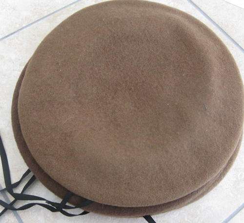 Brown beret Specifico Bophuthatswana PLEASE note you are bidding  for one beret