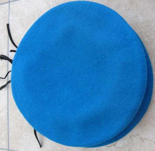 Blue Beret Rifleman PLEASE note you are bidding for one beret only sizes 53 &  54