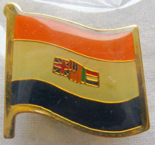 LAPEL BADGE : OLD SOUTH AFRICAN FLAG : 2x2cm