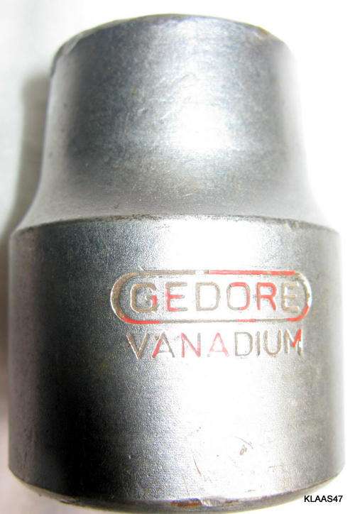 GEDORE - SOCKET - VANADIUM - D32 - NO.32 **NOTE CONDITION**