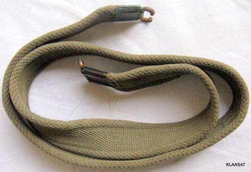 R1 RIFLE BELT : 100cm LONG (BUSH WAR ERA) **RUSTED CLIP**
