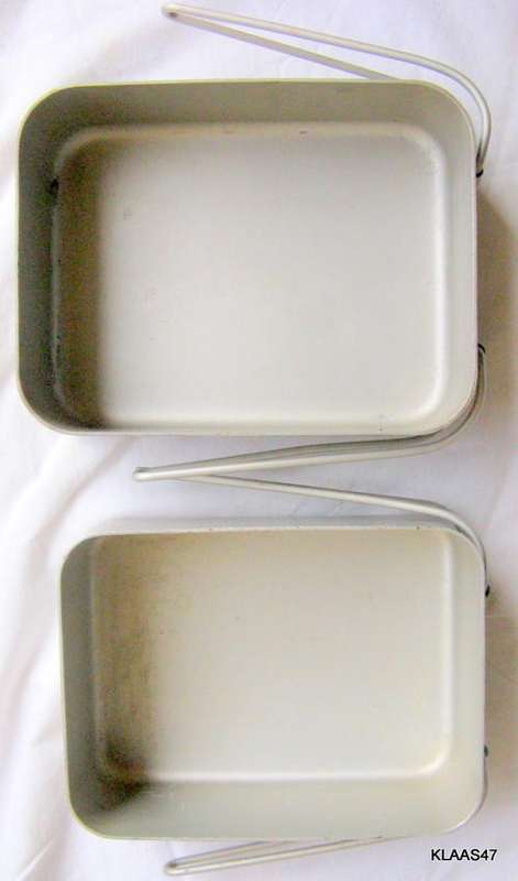 PAIR OF DIXIES : NO MAKERS MARKS OR DATE :