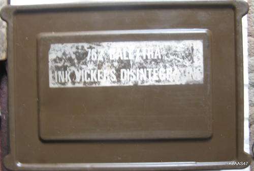 AMMO BOX : EMPTY : WAS USED FOR - 762 BALL/TRA LINK VICKERS DISINTEGRATING : 42X28.5X19CM