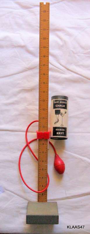 VINTAGE HEM MARKER : WOODEN RULER - MARKED IN INCHES : ON METAL STAND : SKIRT-MARKER CHALK INCLUDED