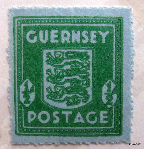 Guernsey - Wartime Stamp -  1/2d  - Green on Blue Paper (BANK NOTE PAPER) Unused