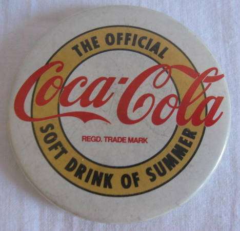 THE OFFICAL  COCA-COLA   SOFT DRINK  OF SUMMER  LAPEL BADGE