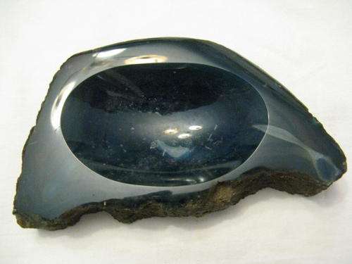 STONE ASHTRAY : 14.5cm LONG : 8cm WIDE : SIDE IS ROUGH STONE, TOP IS POLISHED