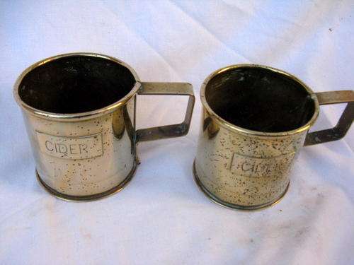2 CIDER  MUGS - BRASS : DIAMETER 7 CM : DEPTH  7 CM