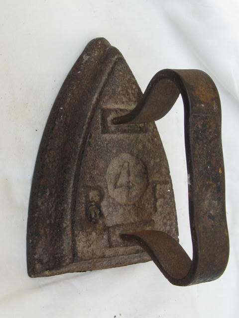 STOVE TOP IRON : R F 4