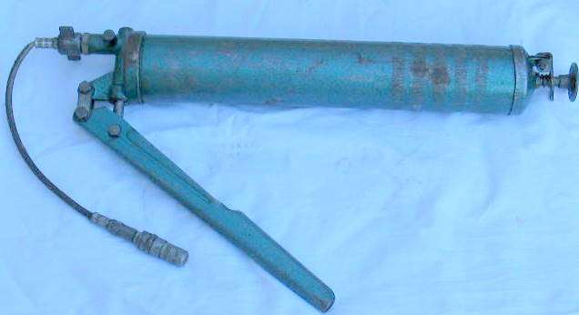 GREASE GUN : TEGALEMIT : BARREL - 37cm LONG : I CAN NOT OPEN IT