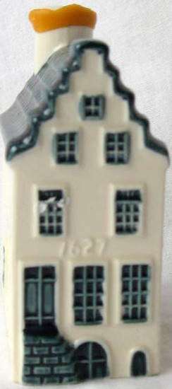 BLUE DELFT'S : EXCLUSIVELY MADE FOR KLM BY BOLS : ROYAL DISTILLERIES, HOLLAND : NO.2