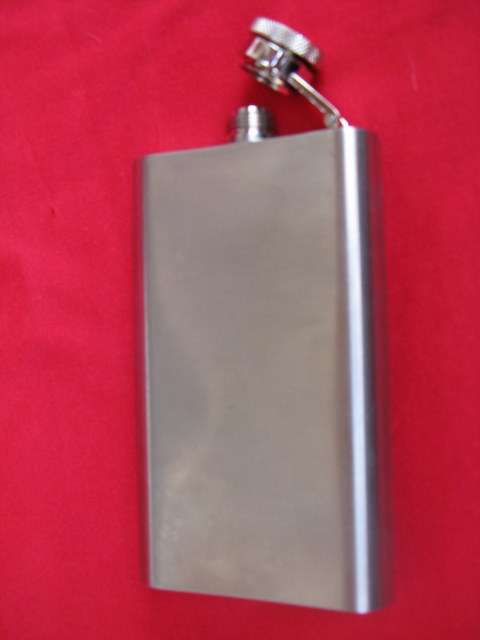 HIP FLASK : 4 OZ : STAINLESS STEEL : 11cm x 6.5cm x1.8cm (without lid)