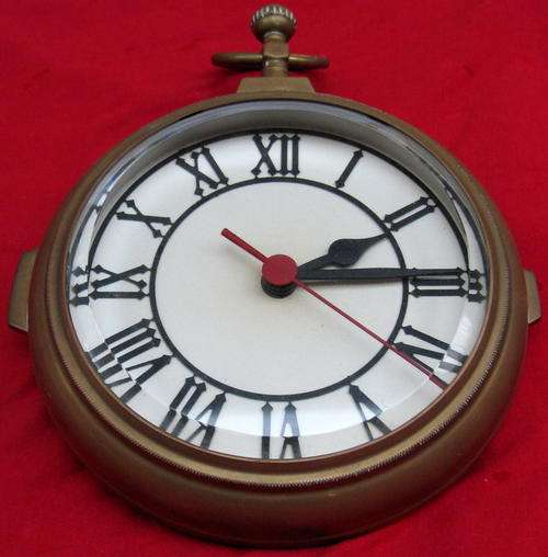 MODERN : BRASS PLATE : BATTERY OPERATED CLOCK - 1 BATTERY : 18cm DIAMETER
