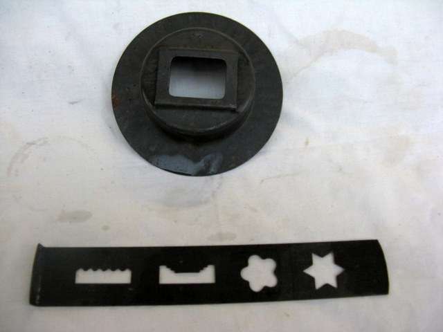 THE IDEAL BISCUIT MAKER : ATTACH TO YOUR HAND MINCER