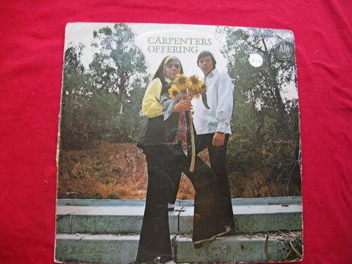 CARPENTERS : OFFERING : AM RECORDS - AMC 2154 : **SOME SCRATCHES**