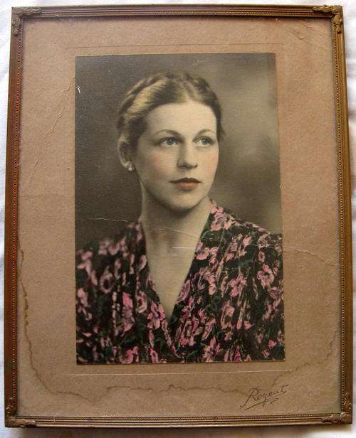 FRAMED PHOTO : REGENT STUDIO : FRAMED SIZE - 20.8 X 25cm : **note watermark damage on mounting**
