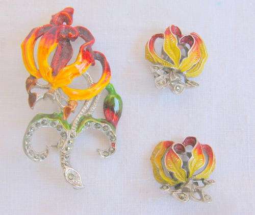 FLAME LILY  - BROOCH & CLIP ON EARRINGS : IN BOX - R.G. ATKINS LTD, SALISBURY,RHODESIA