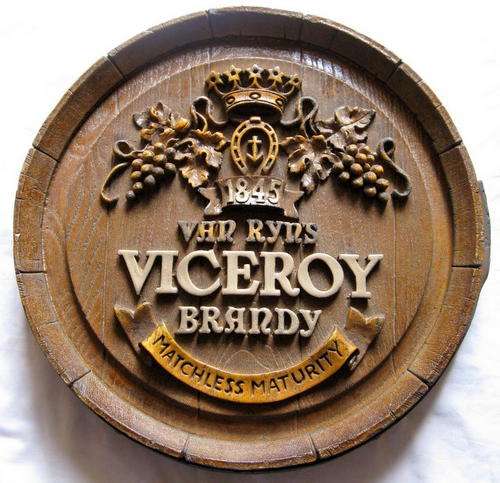 VAN RYNS - VICEROY BRANDY : DECORATIVE SIGN /WALL HANGING : MADE FROM RESIN :  36cm DIAMETER