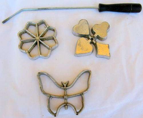 4 PIECE ROSETTE IRON & TIMBALE MAKER SET : ONE HANDLE - TWO IRONS ONE TIMBALE