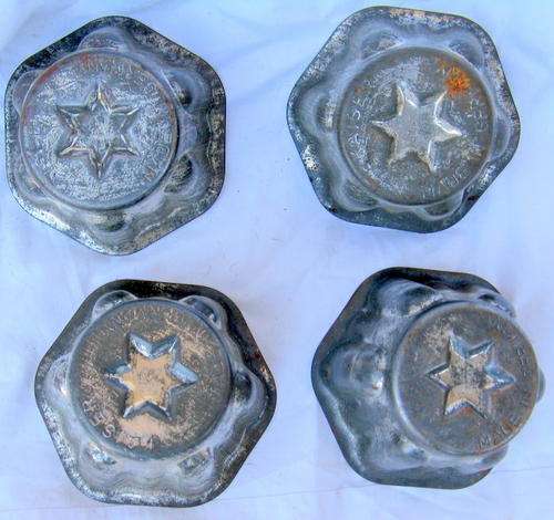 SET OF 4 MOULDS : METAL :  KAISER - MADE IN GERMANY : 8.5cm DIAMETER :  4.5cm HIGH **NOTE RUST**