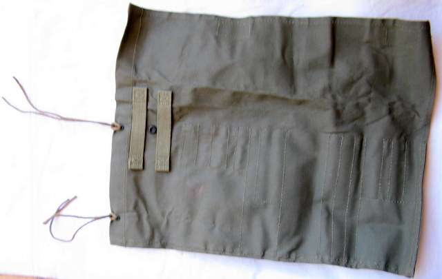 MILITARY : FABRIC HOLDER FOR GUN CLEANING KIT : 45X35cm WHEN OPENED
