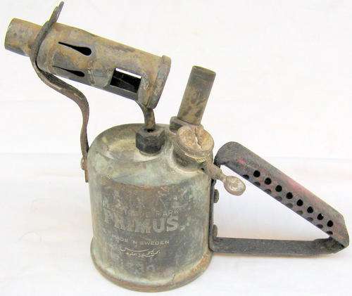 PRIMUS - COPPER TANK : BLOW TORCH : GOOD FOR DISPLAY OR PARTS : **PUMP ACTION IS MISSING**