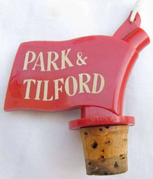 POURER : PARK  & TILFORD : PLASTIC WITH CORK