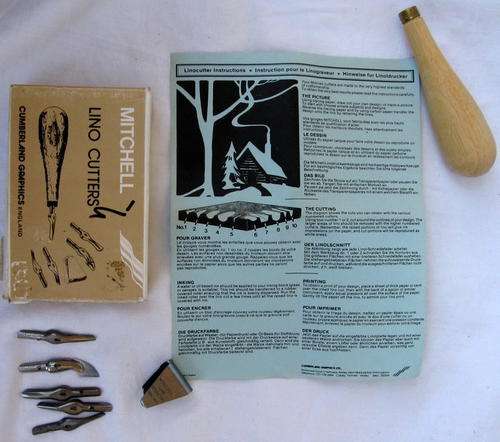 WM. MITCHELL :  LINO CUTTERS : CUMBERLAND GRAPHICS - ENGLAND : WOODEN HANDLE, 5 BLADES & EXTRACTOR