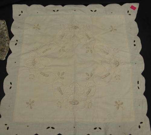 CUSHION COVER : 48cm SQUARE : FOR 38cm SQUARE INNER (NOT INCLUDED) : **NEEDS TWO BUTTONS**