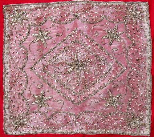 40.5x37cm EMBOSSED SQUARE